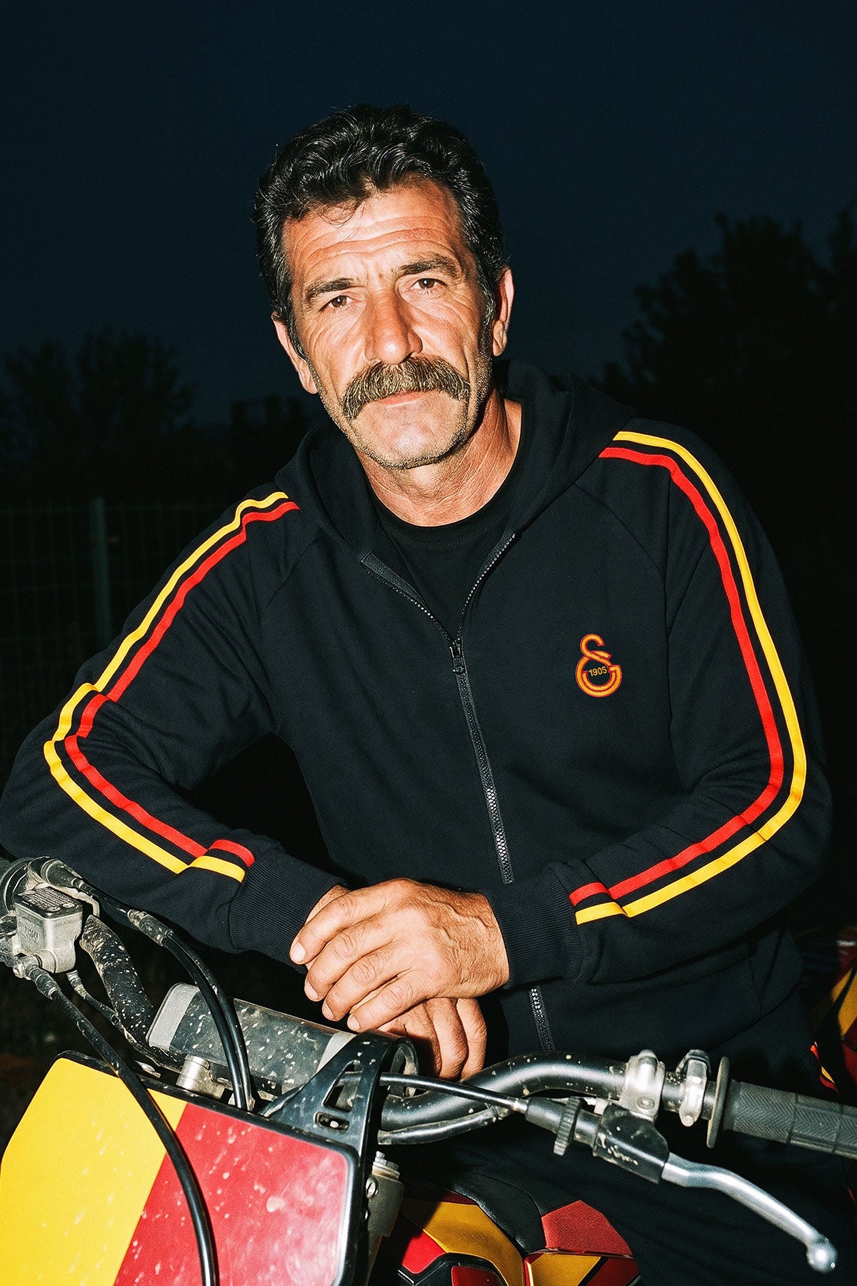 Galatasaray 1905 Fermuarlı Hoodie - Siyah - Görsel 4